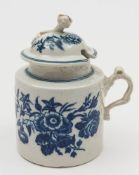 A Worcester blue and white wet mustard pot and cover: of drum form with flower finial and scroll