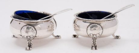 A pair of George IV Scottish silver cauldron salts, maker Robert Grey & Sons, Glasgow,