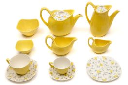 A Midwinter Fashion Shape tea,