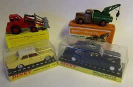 Dinky No 437 Muir-Hill 2/WL Loader:, Dinky No 25X Breakdown Lorry, both boxed,