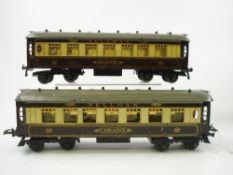 Two Hornby Pullman carriages 'Iloanthe' and 'Loraine' in cream and brown:,