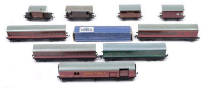 A Hornby Dublo Royal Mail coach:, together with four passenger coaches,