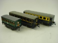 A French Hornby Pullman-Car in blue and cream, 4025:,