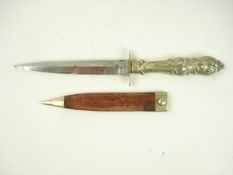 A 19th century sheath knife by Robert Lingard, Sheffield:,