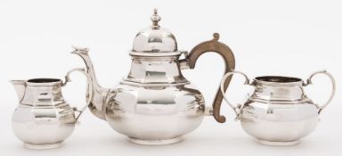 A George V silver three-piece tea service, maker Nayler Brothers, London,