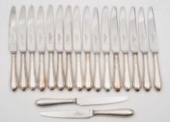 Eighteen Elizabeth II silver handled dinner knives, maker Roberts & Belk, Sheffield,