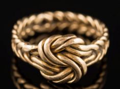 A gold wirework keeper ring, ring size 'N', 5.4gms gross weight.