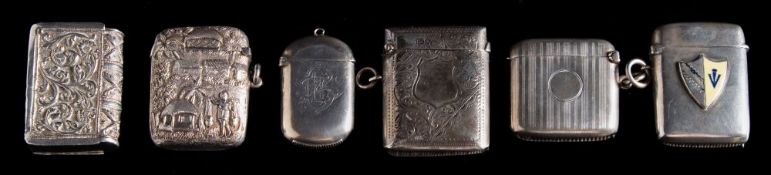 A George V silver vesta case, maker Joseph Gloster Ltd, Birmingham, 1911: initialled,