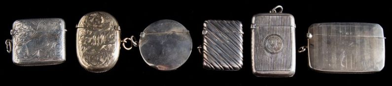 An Edward VII silver gilt vesta case, maker Reynolds & Westwood, Birmingham, 1905: initialled,