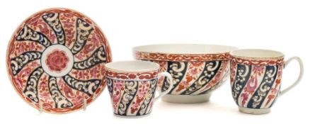 Four pieces of First Period Worcester 'Queen Charlotte' pattern porcelain: comprising a slop bowl,