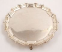 An Elizabeth II silver card tray, maker Walker & Hall, Sheffield,