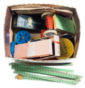 A small collection of various loose Meccano:, comprising mostly hubs and wheels etc..