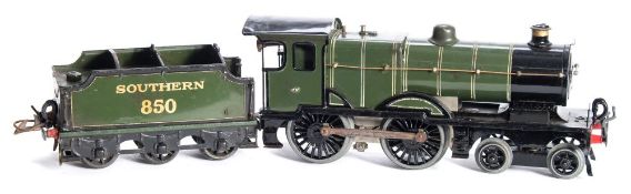A clockwork Southern livery 4-4-0 locomotive together with a Hornby Southern six wheeled tender No
