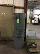 Rubbermaid Type Garbage Cans