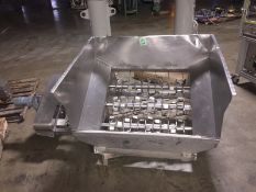 Lump Breaker/Hopper, Stainless Steel with 3 shafts driven by a hydraulic motor (can be changed to