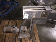 Stainless Steel Conveyor Drive with variable speed gear box. Wired to 220V - 60HZ. Takes 4.5