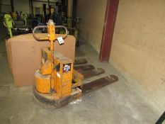 Clark Electric Pallet Jack - no battery (Located in Iowa)**EUSA**