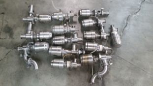 Automatic 2 -way and 3-way Air Valves(4) 2-way Air Valves 1 3/8 inch, (14) 2-way Air Valves -