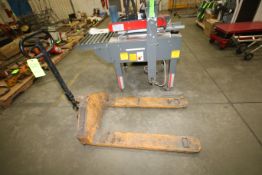 Aprox. 5,500 lb. Capacity Hydraulic Pallet Jack (Wide Forks)