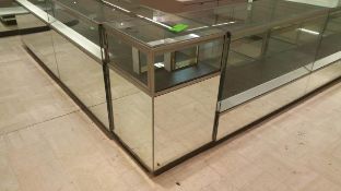 24” x 24” x 40” Mirrored on 4 Sides Single Shelf Display with Lighting Rigging Cost: $35