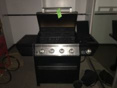 Lightly used (4) Burner Propane Grill with Propane Tank and additional side burner