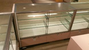 24” x 24” x 46” Mirrored on 4 Sides Single Shelf Display with Lighting Rigging Cost: $55