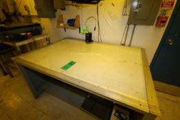 VWR Illuminated Table, 64