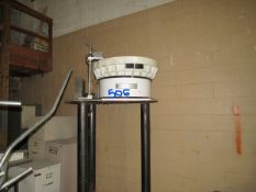 Aylesbury Automation Vibratory Parts Feeder Pulled a fully operational project to feed caps to