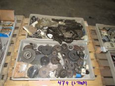 One lot of two trays chain and, gears (Rigging and loading fees included in the selling price)(