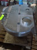 2000 Feeders Caps 25 mm Cap Sorter, Code No. 11680/60 with Base, Weight 140kg (NOTE: Control Unit