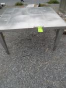 Aprox. 150 cm L x 154 cm W x 84 cm H S/S Table ( 25.00 Euro Rigging & Loading Fee. Additional