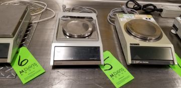 Mettler Digital Scale, Type 460, S/N H36853 with 5