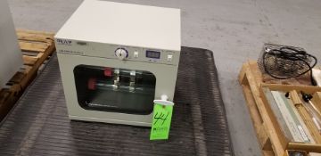 UVP Laboratory Product Hybridizeration Oven, Model HB-1000 Hybridizier, S/N 091906-001