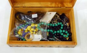 Quantity of gentlemen's watches including an Avia gilt metal bracelet watch with expanding bracelet,