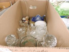 Assorted glassware,