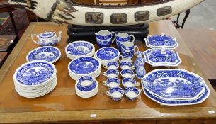 Copeland Spode Tower pattern dinner service, 11 large dinner plates, 10 medium plates,