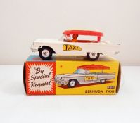 Corgi Toys Ford Thunderbird 430 Bermuda taxi,