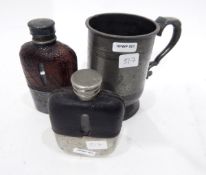 Marbles, a solitaire board, a boxed vintage domino set, various keys,