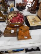 Part ivory chess set, an inlaid souvenir mirror case inlaid with swallows,