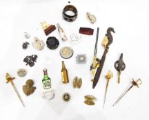 Quantity of collectables to include letter opener, cap badges for Royal Berkshire Regiment,