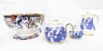 Ironstone 'Amherst Japan' Imari pattern pedestal bowl together with Sadlers pottery 'Willow'