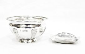Silver sugar bowl by Josiah Williams & Co, London 1915, of circular form,