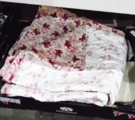 Large quantity of table napkins,