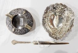 20th century sterling silver ashtray with relief decoration, 2.