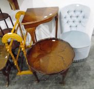 Button upholstered bedroom chair, a walnut veneered coffee table with shaped piecrust circular top,