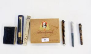 Salter 'Weylet' pocket scale in marbled brown and black pen-style case, inscribed 'Lucas',