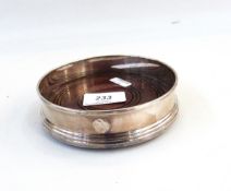 Modern silver wine coaster by W I Broadway & Co, Birmingham 1986,