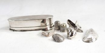 Edwardian silver dressing table box by Goldsmiths and Silversmiths Company Limited, London 1905,