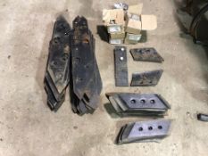 GB Plough Parts includes: X10 Points 173331, X6 Points 173332,Location: Sandy, Bedfordshire.