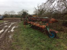 Kverneland Plough. 5 furrow, HYD vari width. Year 1995. 5/85. 204.911.2. Location: Wentworth, Ely.